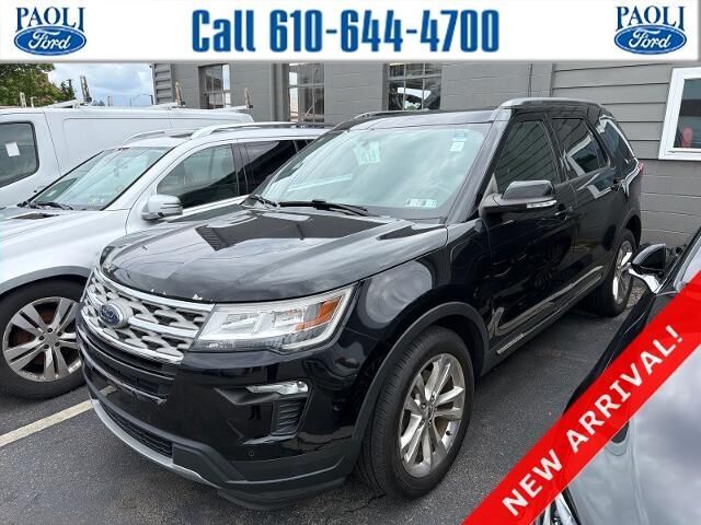 2018 Ford Explorer XLT — photo 1 of 10