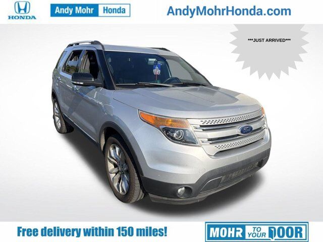 2015 Ford Explorer XLT — photo 1 of 2