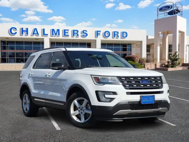 2017 Ford Explorer XLT — photo 1 of 42