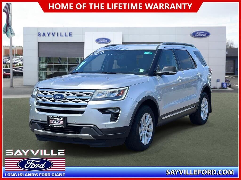 2019 Ford Explorer XLT — photo 1 of 15