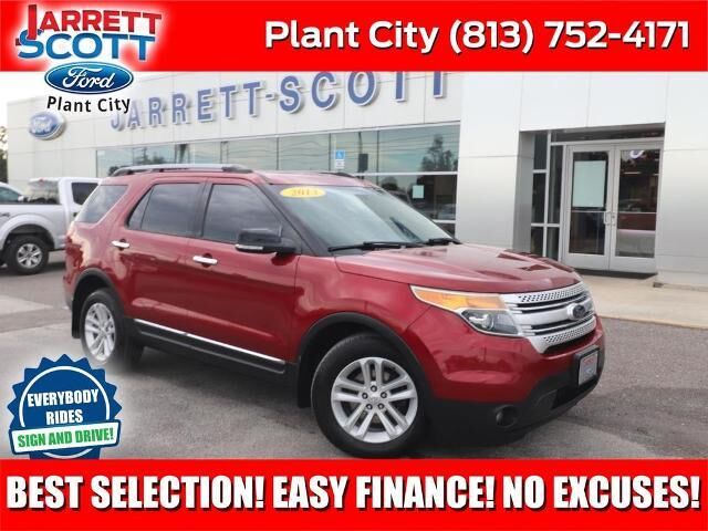 2013 Ford Explorer XLT — photo 1 of 13