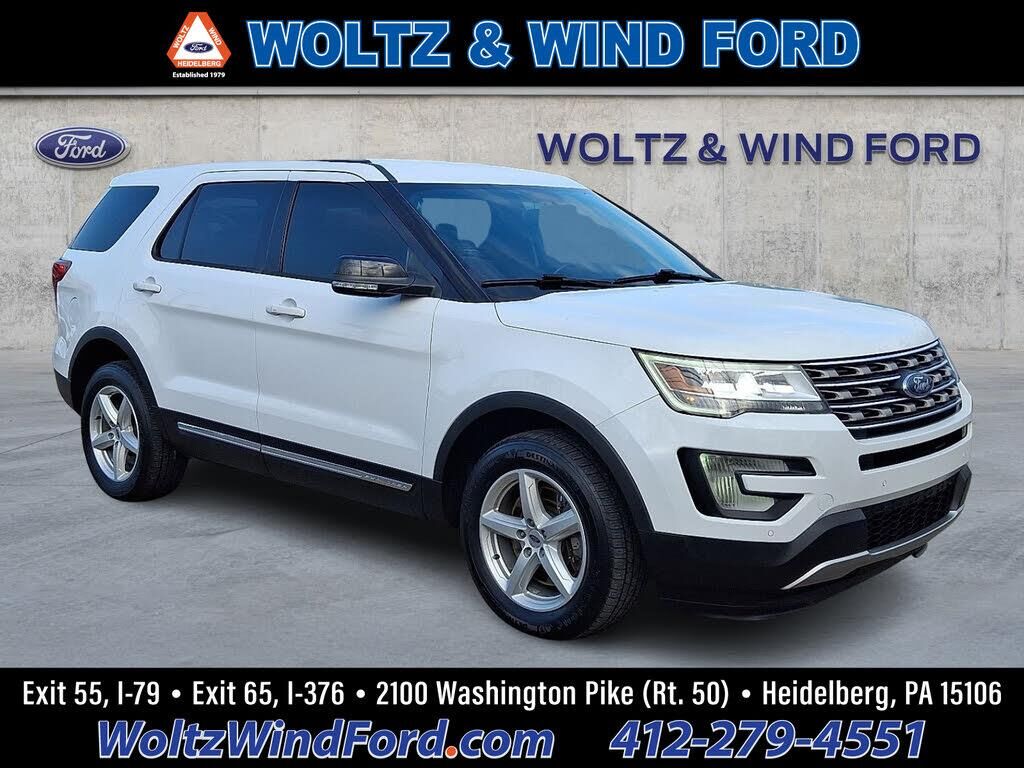 2017 Ford Explorer XLT — photo 1 of 1