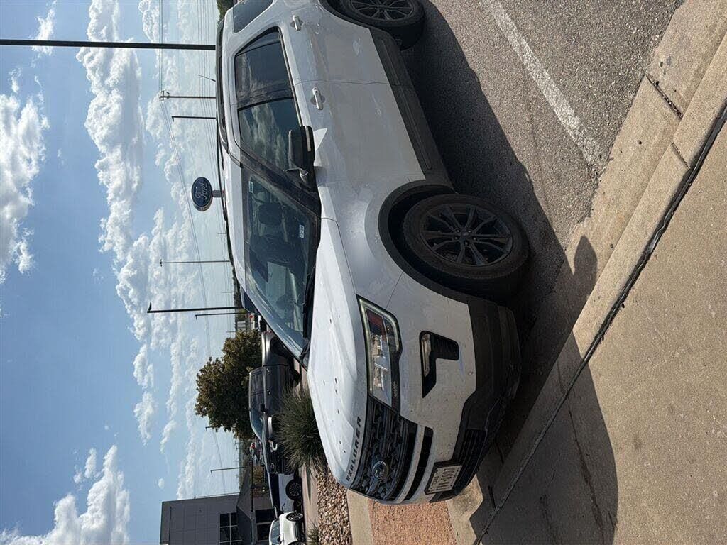 2018 Ford Explorer XLT — photo 1 of 2
