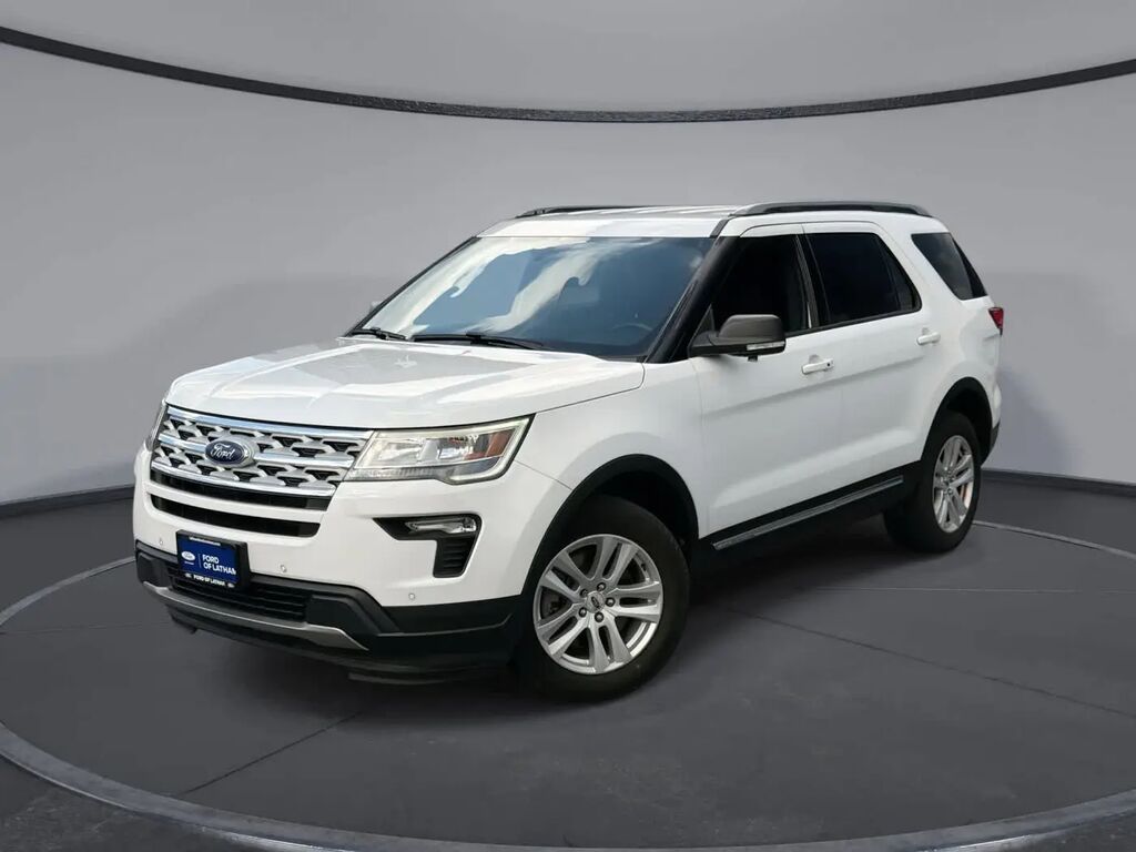 2019 Ford Explorer XLT — photo 1 of 26