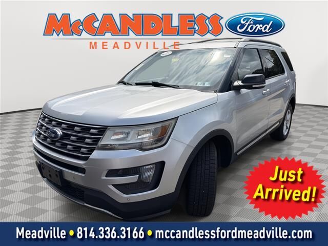 2016 Ford Explorer XLT — photo 1 of 13
