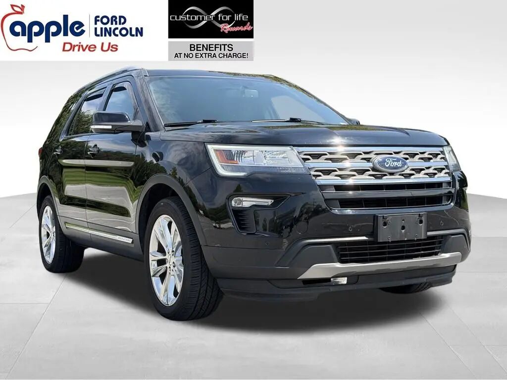 2018 Ford Explorer XLT — photo 1 of 13