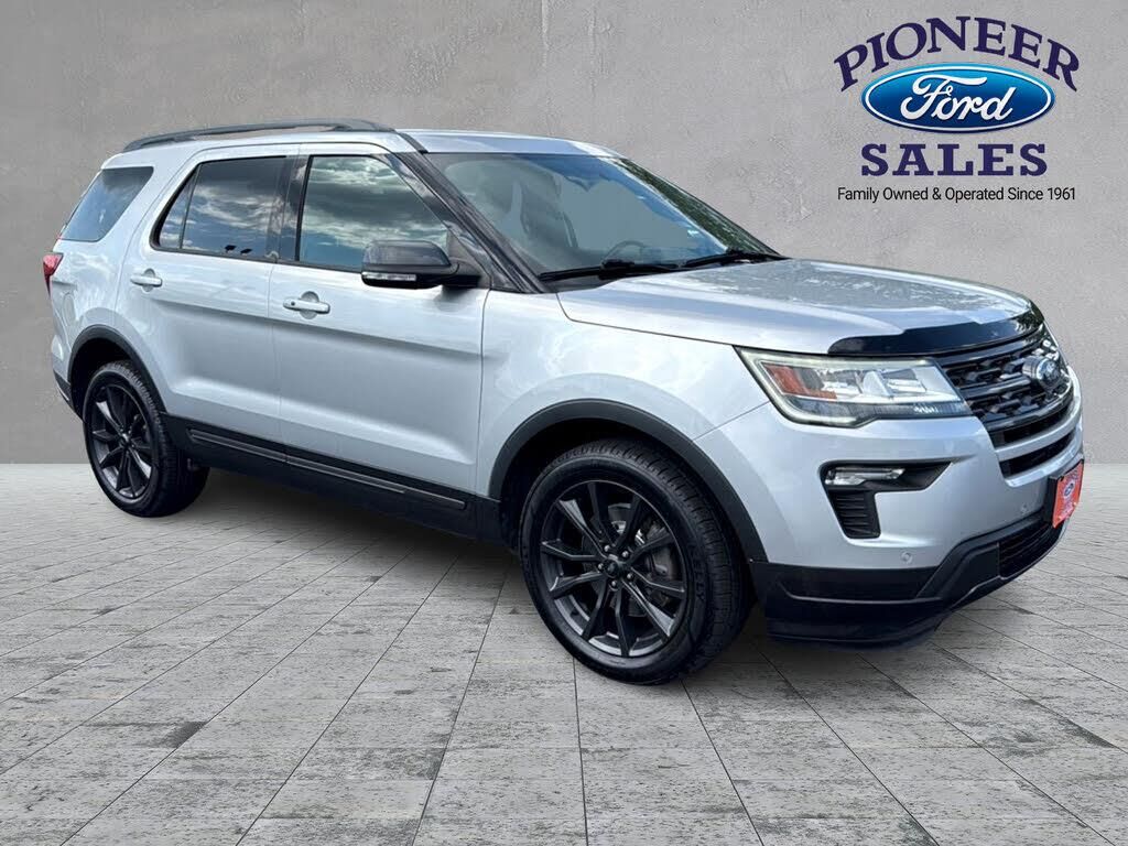 2019 Ford Explorer XLT — photo 1 of 1