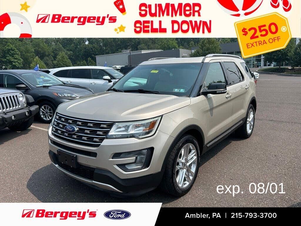 2017 Ford Explorer XLT — photo 1 of 1