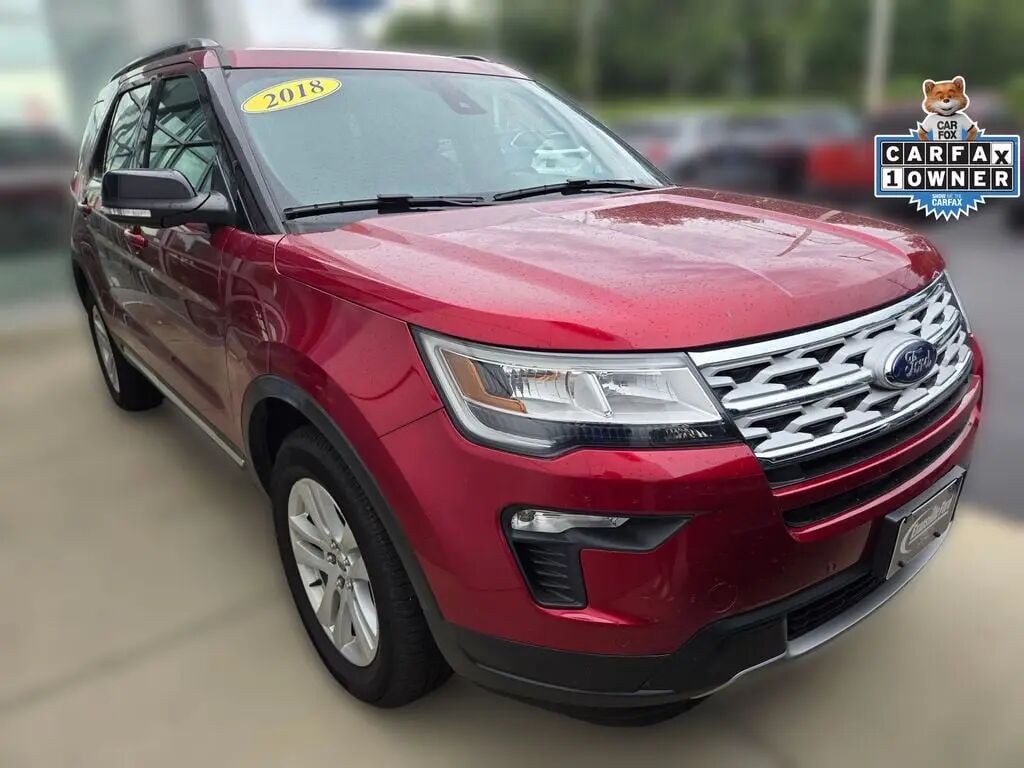2018 Ford Explorer XLT — photo 1 of 11
