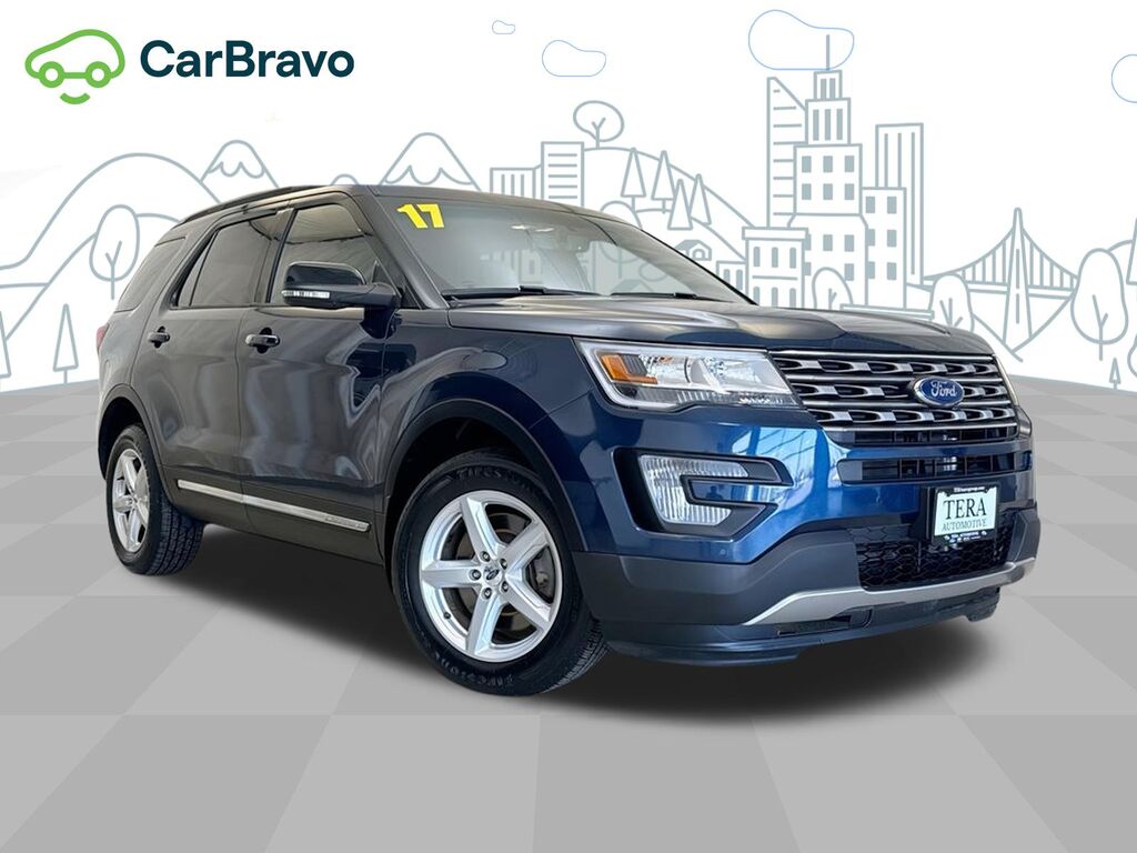 2017 Ford Explorer XLT — photo 1 of 6