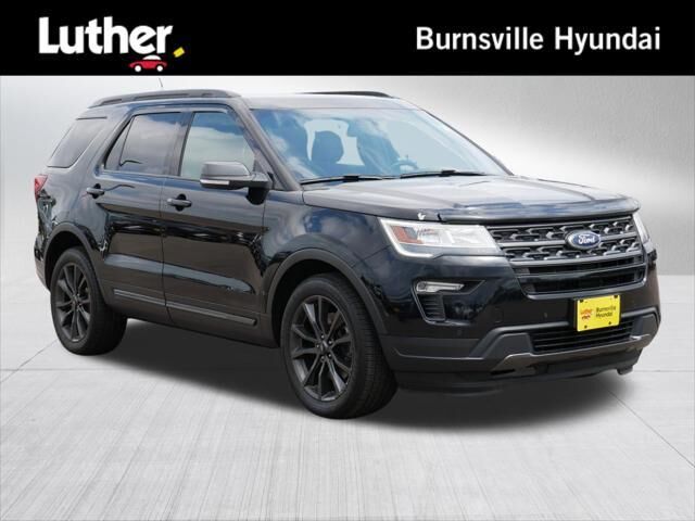 2018 Ford Explorer XLT — photo 1 of 13
