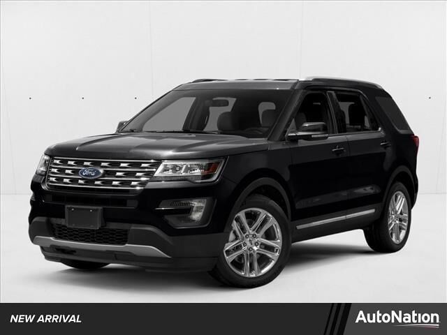 2017 Ford Explorer XLT — photo 1 of 52