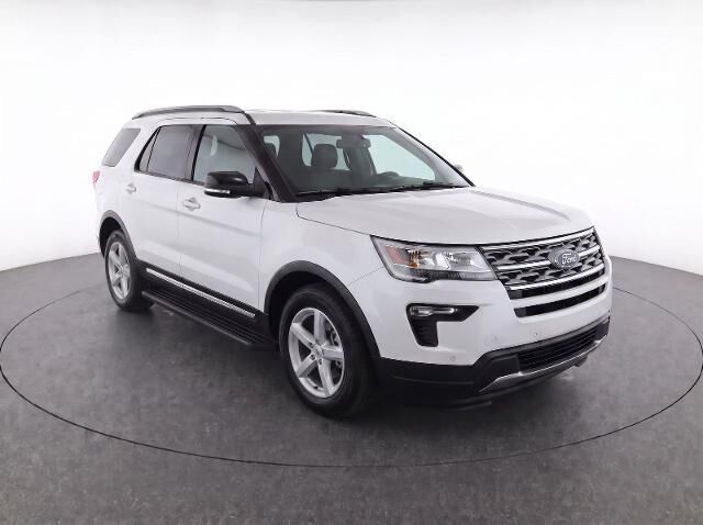 2018 Ford Explorer XLT — photo 1 of 13