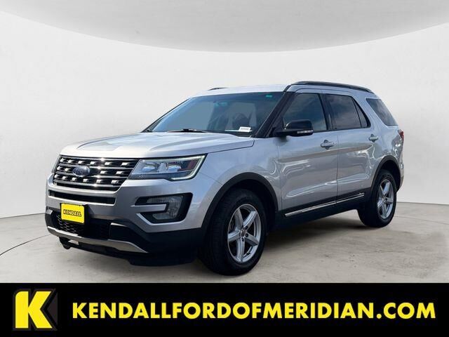 2016 Ford Explorer XLT — photo 1 of 13