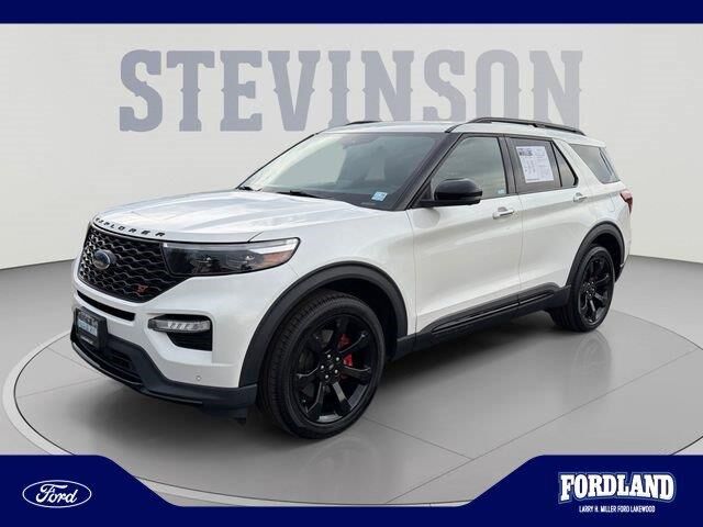 2022 Ford Explorer ST — photo 1 of 3
