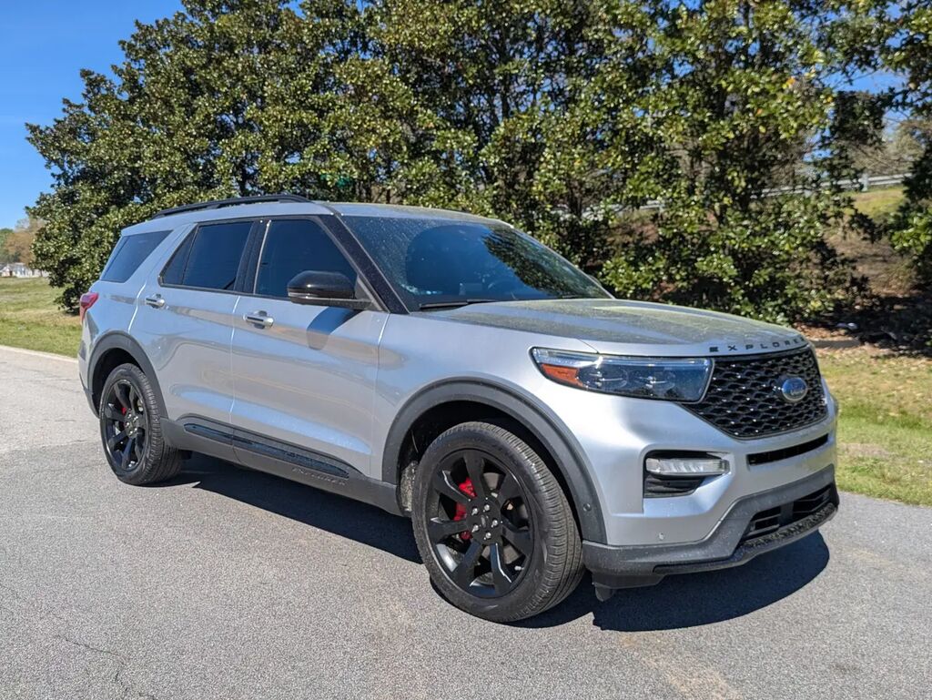 2021 Ford Explorer ST — photo 1 of 32