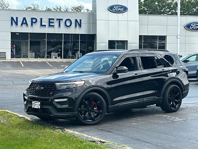 2023 Ford Explorer ST — photo 1 of 26