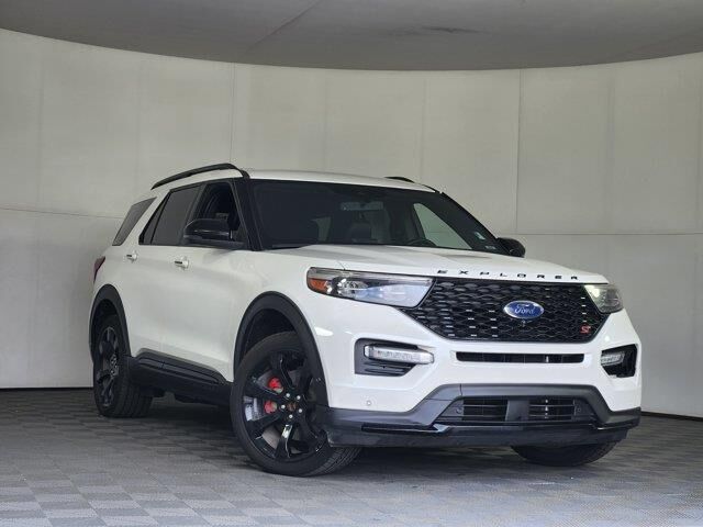 2020 Ford Explorer ST — photo 1 of 27