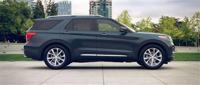 2022 Ford Explorer ST — photo 1 of 2