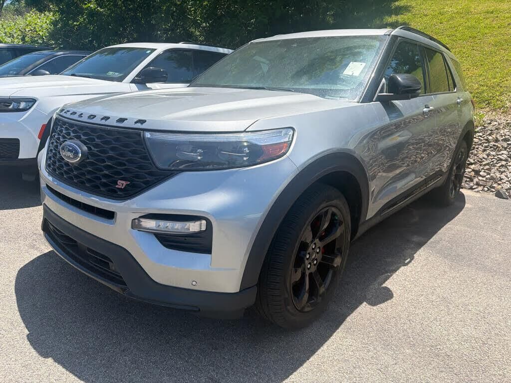 2024 Ford Explorer ST — photo 1 of 2