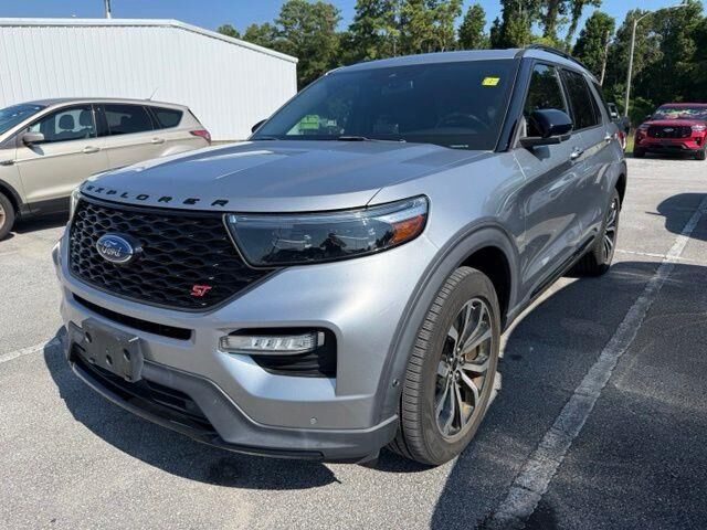 2020 Ford Explorer ST — photo 1 of 16