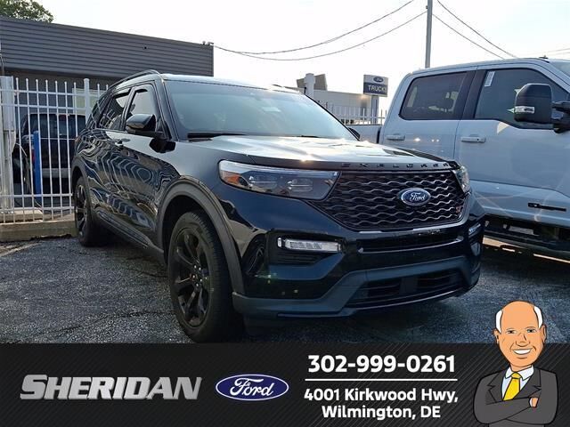 2023 Ford Explorer ST — photo 1 of 5
