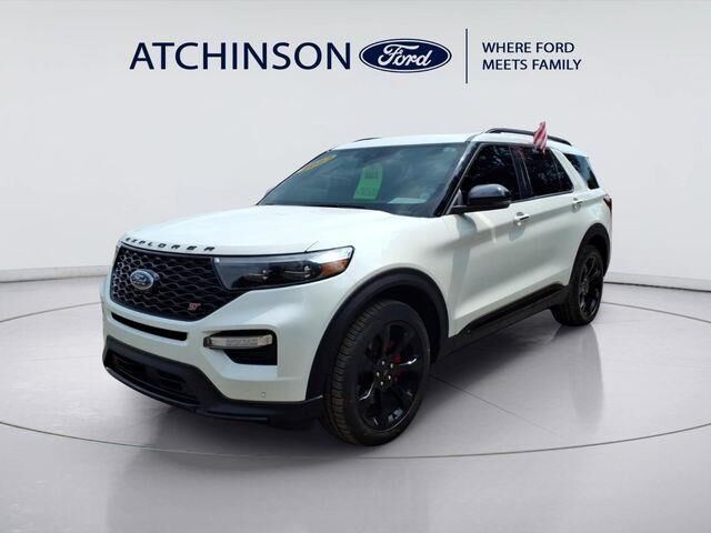 2023 Ford Explorer ST — photo 1 of 13