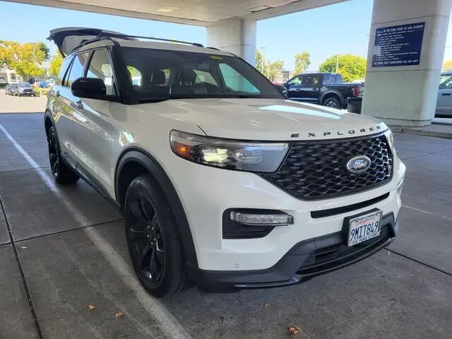 2023 Ford Explorer ST — photo 1 of 26