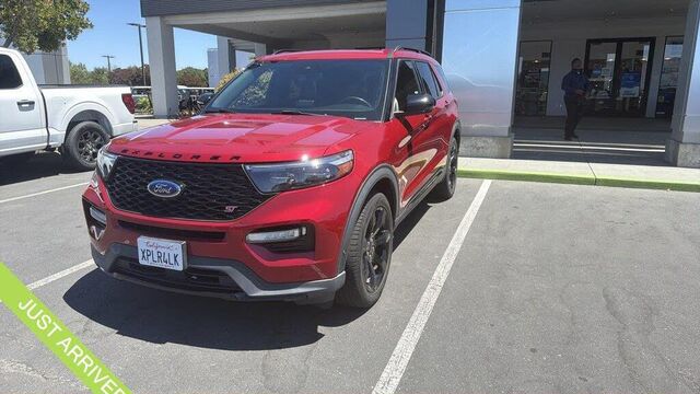 2022 Ford Explorer ST