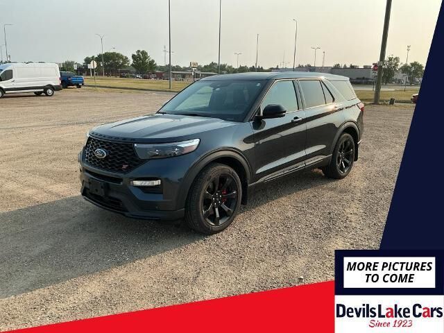 2022 Ford Explorer ST — photo 1 of 1