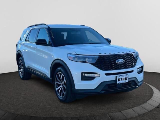 2023 Ford Explorer ST — photo 1 of 13