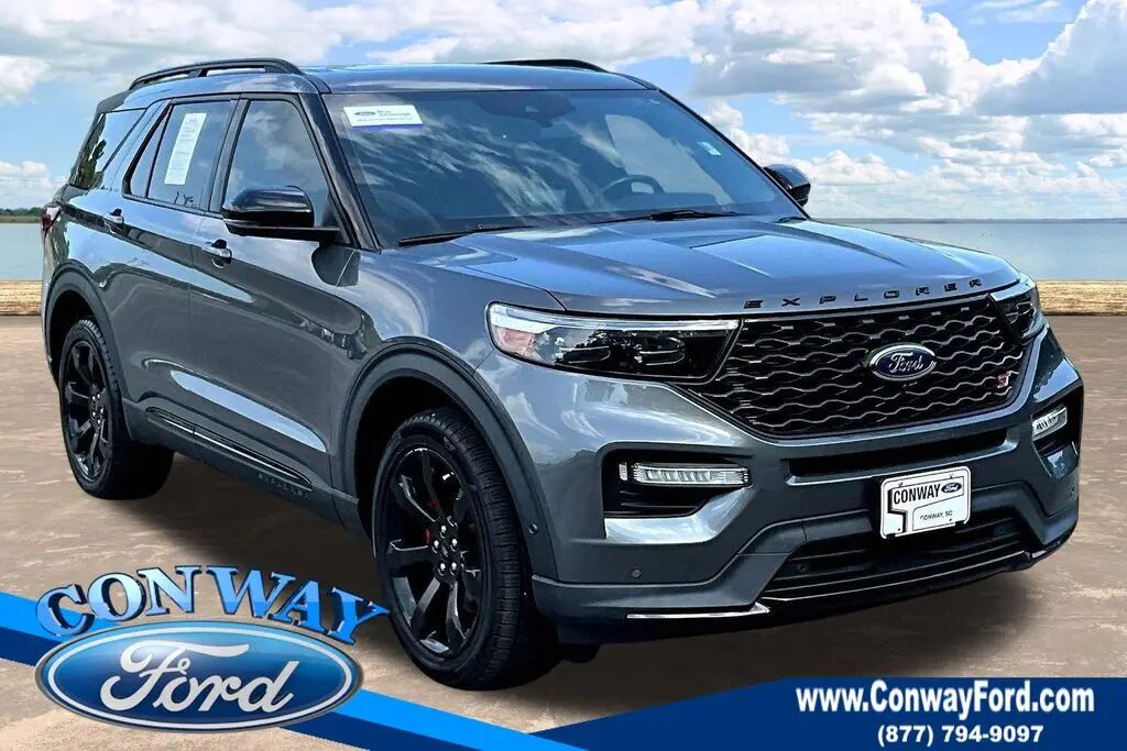 2023 Ford Explorer ST — photo 1 of 12