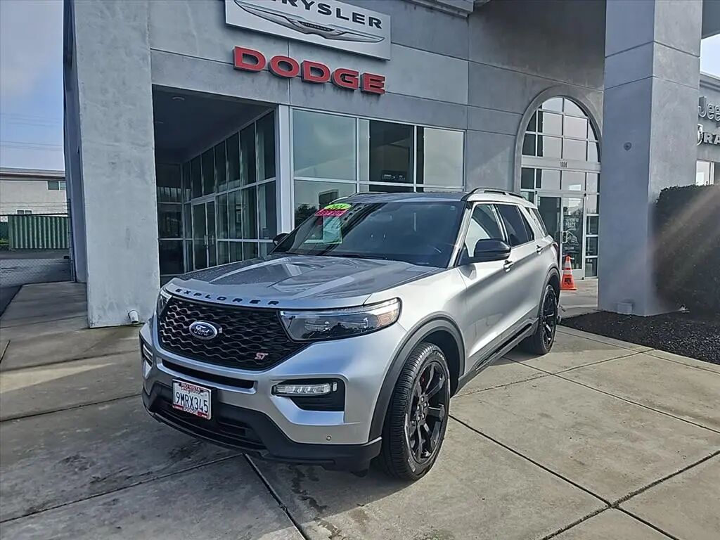 2024 Ford Explorer ST — photo 1 of 13