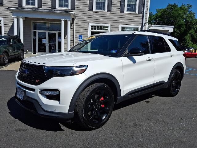 2020 Ford Explorer ST — photo 1 of 13