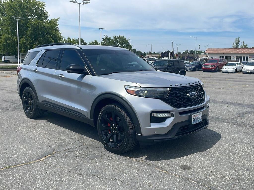 2021 Ford Explorer ST — photo 1 of 72