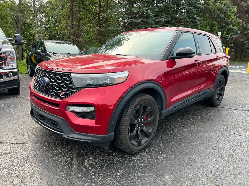 2022 Ford Explorer ST — photo 1 of 3