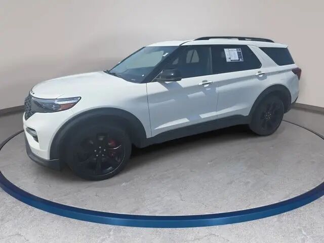 2022 Ford Explorer ST — photo 1 of 39