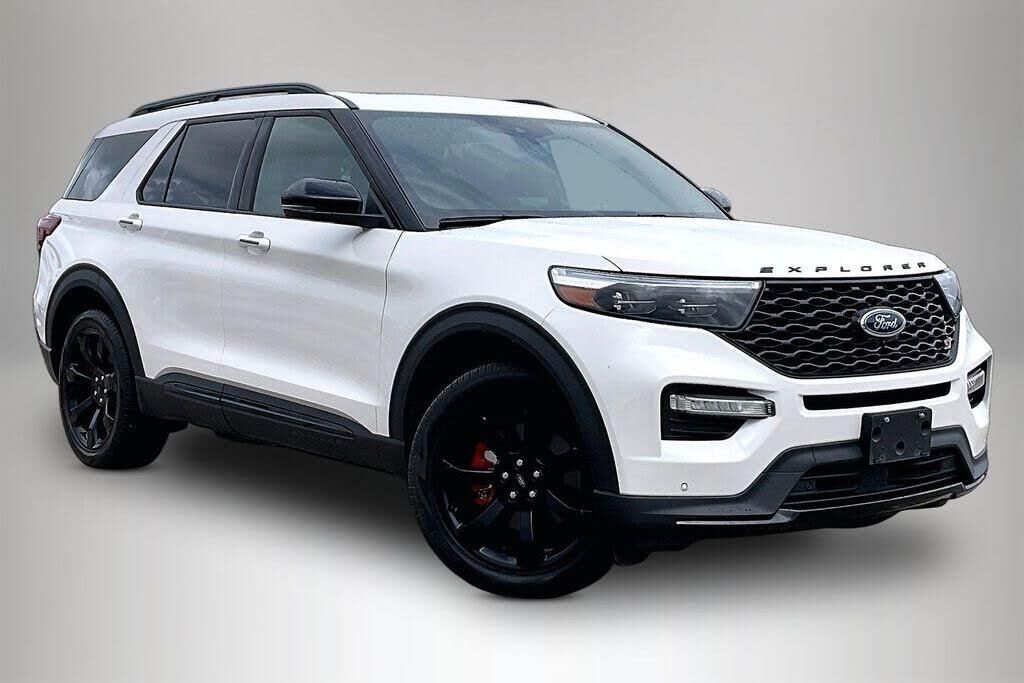 2023 Ford Explorer ST — photo 1 of 3