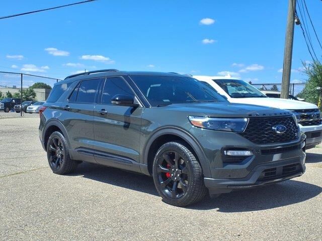 2023 Ford Explorer ST — photo 1 of 26