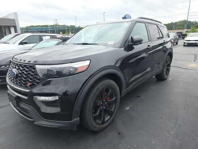 2020 Ford Explorer ST — photo 1 of 26