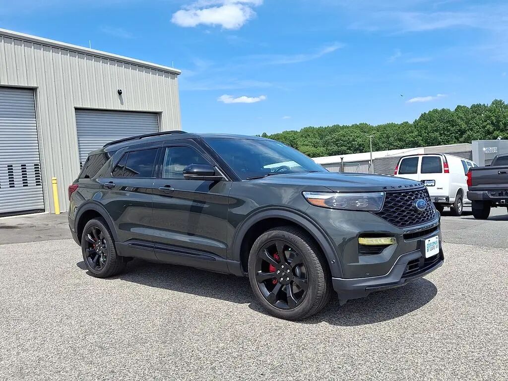 2023 Ford Explorer ST — photo 1 of 2