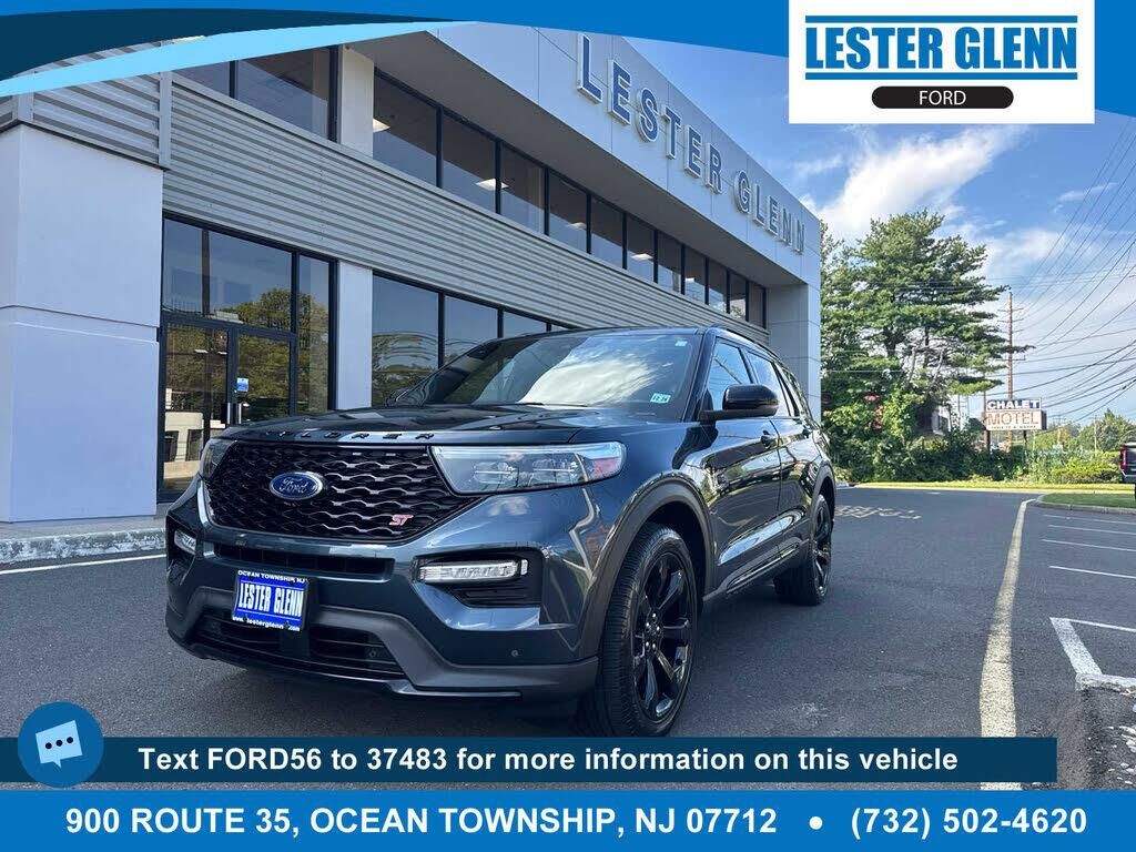 2023 Ford Explorer ST — photo 1 of 2
