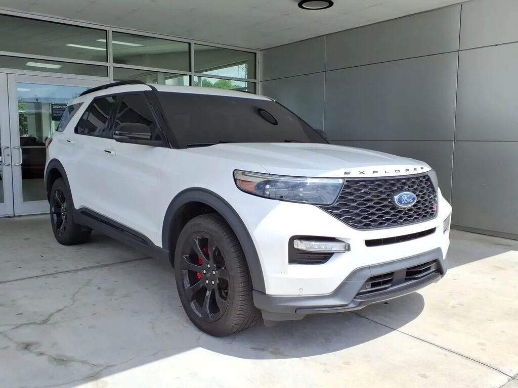 2023 Ford Explorer ST — photo 1 of 13