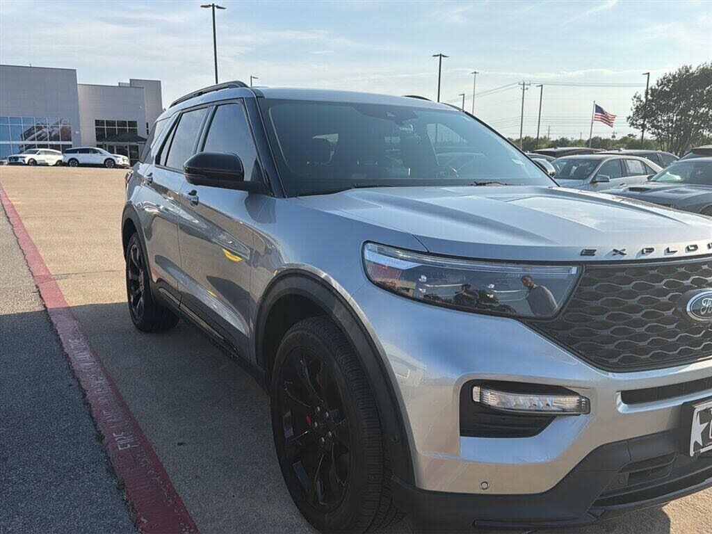2020 Ford Explorer ST — photo 1 of 1