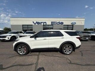 2020 Ford Explorer ST — photo 1 of 13