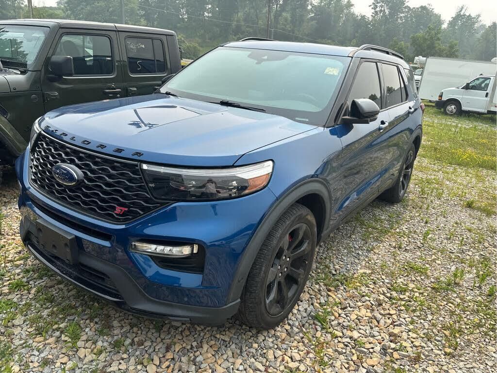2021 Ford Explorer ST — photo 1 of 1