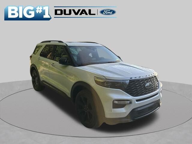 2023 Ford Explorer ST — photo 1 of 14