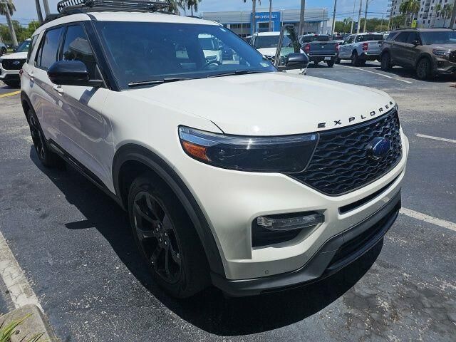 2021 Ford Explorer ST — photo 1 of 26
