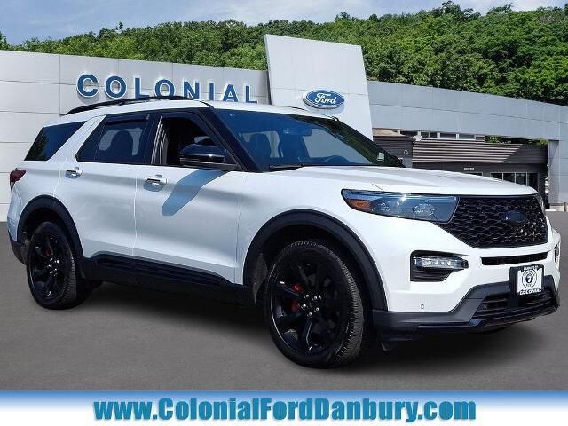 2024 Ford Explorer ST — photo 1 of 13