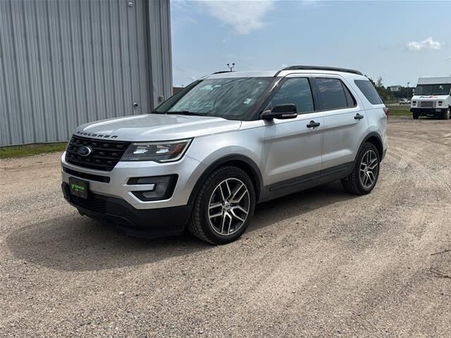2017 Ford Explorer Sport — photo 1 of 12